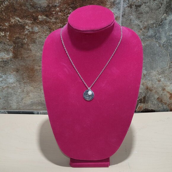 Thankful and Grateful Circular Pendant Silver Toned Necklace - Picture 2 of 12